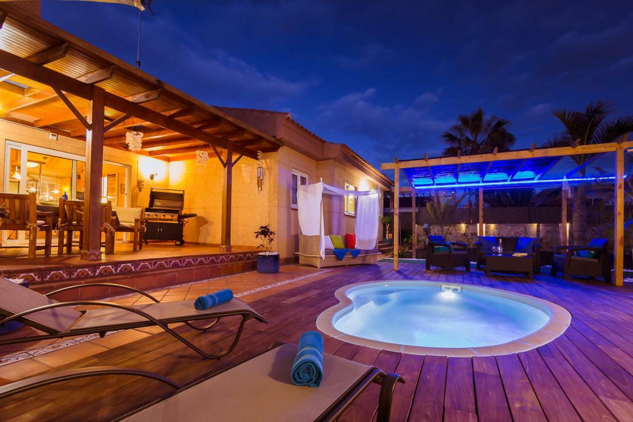 Villa Hibiscus Centrum Corralejo Beach Private Pool Family Exterior foto