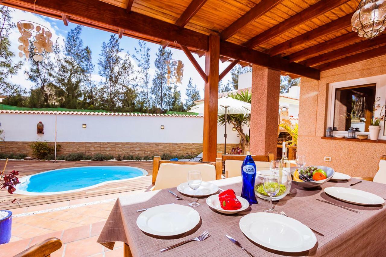 Villa Hibiscus Centrum Corralejo Beach Private Pool Family Exterior foto