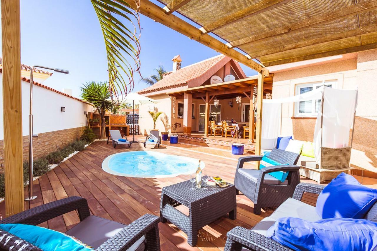 Villa Hibiscus Centrum Corralejo Beach Private Pool Family Exterior foto